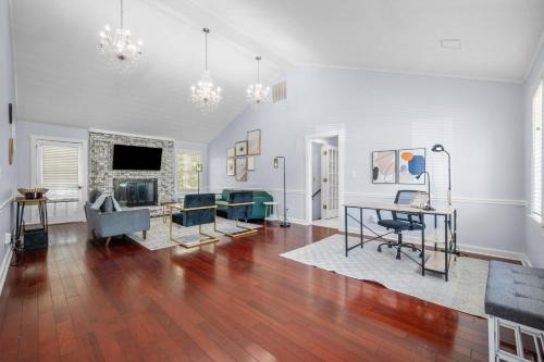 Lilburn House | Gorgeous home in Lilburn