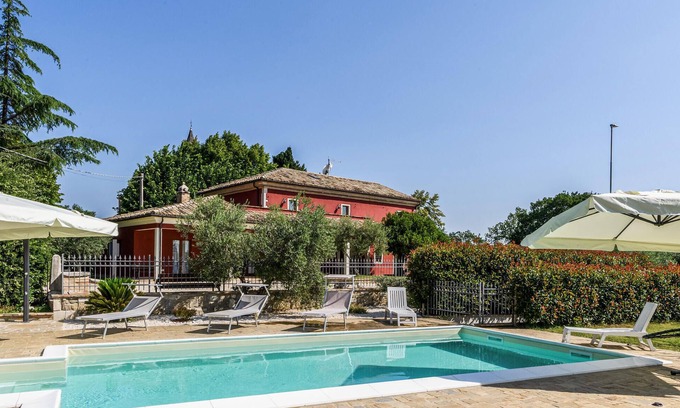 Avenale House | Gorgeous home in Loc. Avenale, Cingoli