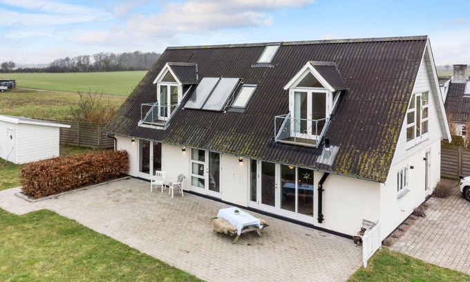 Lundby House | Gorgeous home in Lundby with WiFi