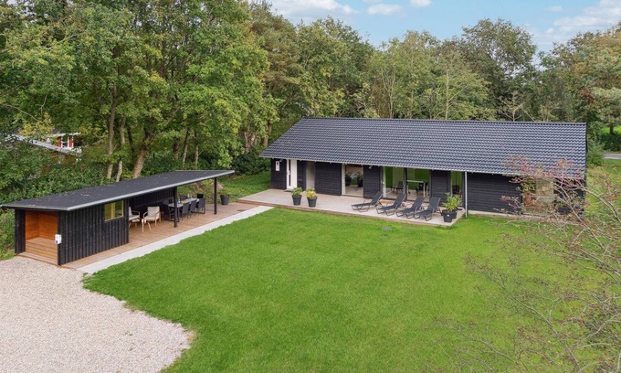 Jegum House | Gorgeous home in Oksbøl with sauna