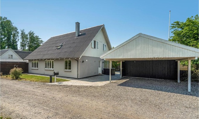 Otterup House | Gorgeous Home In Otterup With Sauna