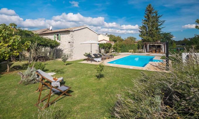 Heki House | Gorgeous home in Pazin with WiFi