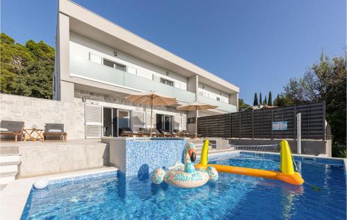 Srinjine House | Gorgeous Home In Srinjine