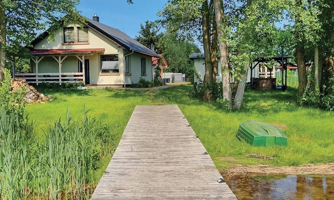 Wolsztyn House | Gorgeous home in Wilcze with WiFi