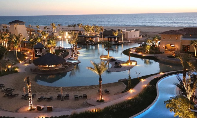 Los Cangrejos II y III Resort | Gorgeous, Luxurious 4 Bdrm Penthouse w/Oceanfront Views & Private Pool in Cabo