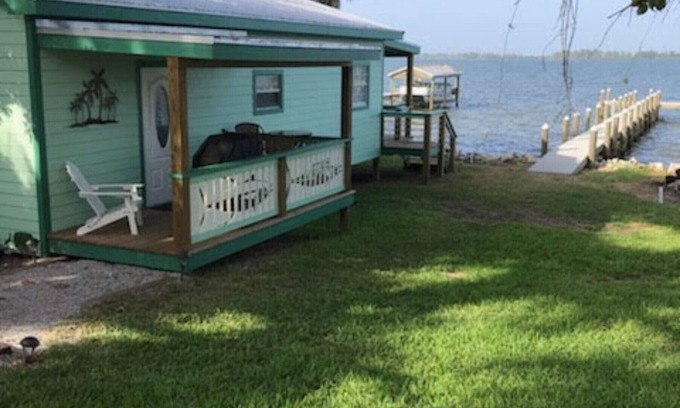 Micco Cottage | Gorgeous Riverfront Fishing Cottage in Sebastian, FL - Ask about 2025 nSpecials