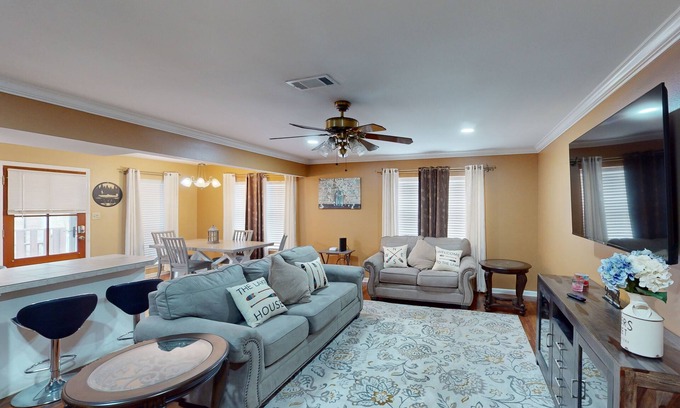New Roads House | Gorgeous riverfront townhouse with balcony, boat dock & private W/D