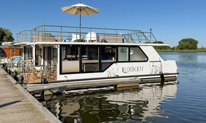 Havelsee Boat Rental | Gorgeous ship in Havelsee OT Kützkow