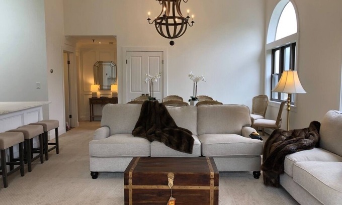 Ludlow Condo | Gorgeous Slopeside Winterplace/Okemo Vail Resorts Available Feb holiday/March!