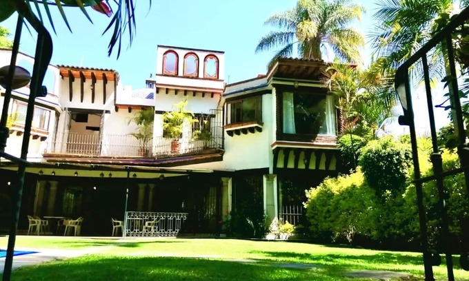 Rancho Cortes Villa | Gorgeous Spanish Colonial Style Villa w/heatable pool & high speed internet.