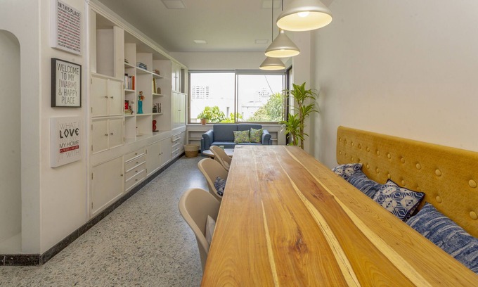 Cali Apartment | Gorgeous, unique and, modern space w/4 bedrooms perfect for families and groups