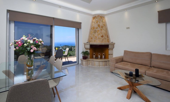Tsoukaladhes Villa | Gorgeous VillaThanasi ideal for familys close to Kathisma & Mylos beach
