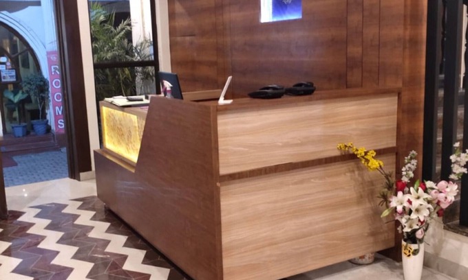 Roorkee Hotel | Goroomgo Prem Manor Roorkee