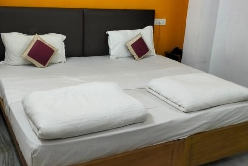 Rajgir Hotel | Goroomgo Rekha International Rajgir