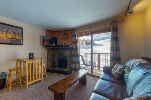Crested Butte Apartment | Gothic Getaway