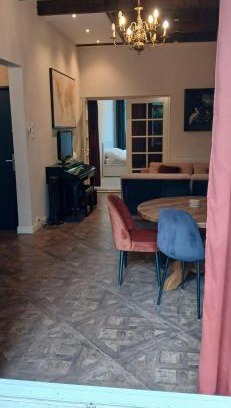 Gouda Apartment | Gouda city center apartment with private garden and 2 bicycles