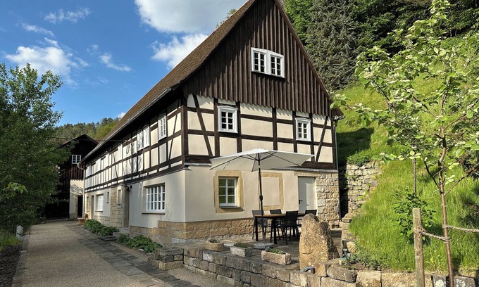Prossen Apartment | Gründelstube - Gemütliche, Große Ferienwohnung in der Nähe von Bad Schandau