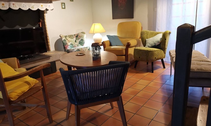 Saint-Christophe-du-Ligneron House | Grand Gite Nature, Idéal en Famille Entre Amis, 6 ch Piscine, Jardin, 12/14 p