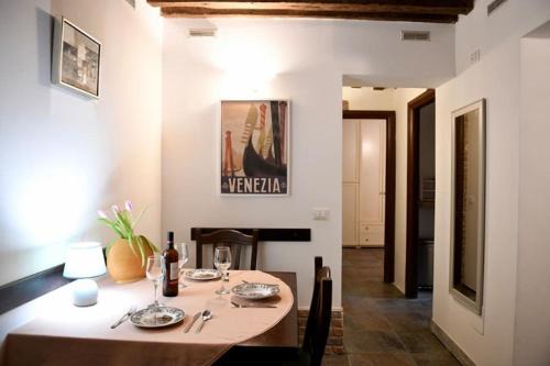San Polo Apartment | Grace Apartment in Venice