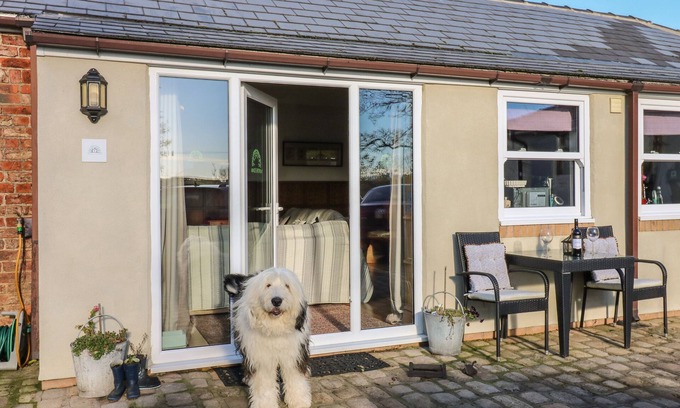Hurworth-on-Tees House | GRACE'S RETREAT, pet friendly, with open fire in Hurworth-On-Tees