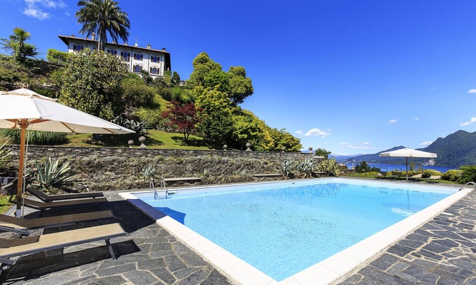 Verbania Villa | Gracious villa with pool & panoramic views on Lake Maggiore! Villino San Remigio