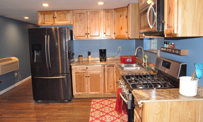 Cresco House | "Grammy's Hideaway" at Wiener Dog Barn Near Attractions