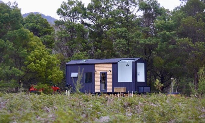 Halls Gap Cabin | Grampians off grid experience with a view (Cabin1)