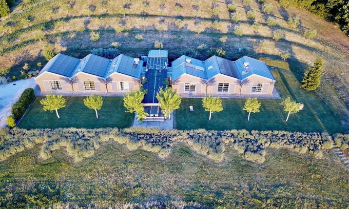 Loreto Villa | Granaio Lavandoloso - Contemporary Home in the Umbrian countryside