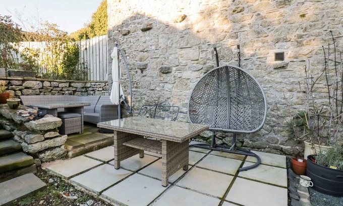 Newland Near Ulverston Cottage | Granary