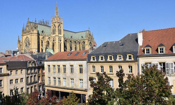 Metz-Centre – Ancienne Ville Apartment | Grand Appartement Vue Cathédrale