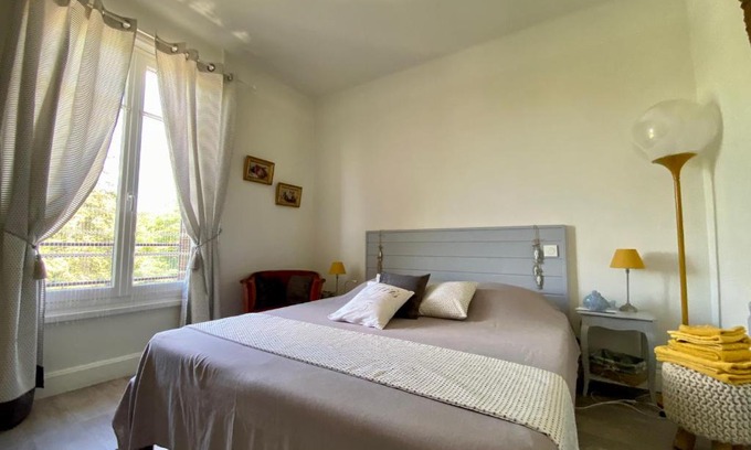Bellerive-sur-Allier Apartment | GRAND F3 2 Ch CALME CONFORT PARKING RIVE GAUCHE CREPS HIPPODROME GOLF