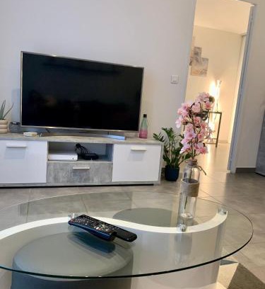 Plaisir Apartment | Grand F3 - Emplacement d'or proche Paris et Versailles
