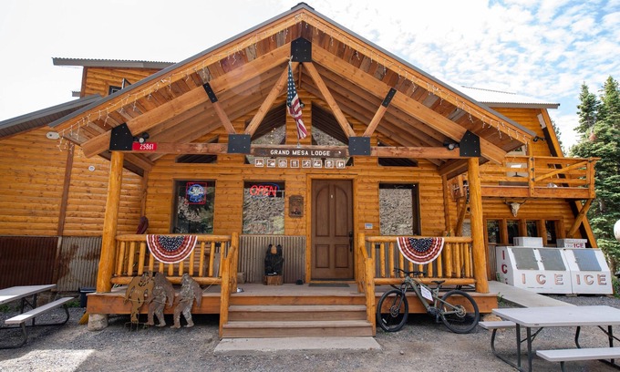 Cedaredge Cabin | Grand Mesa Lodge