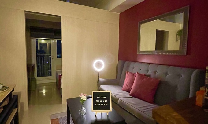 Bago Bantay Condo | Grass Residences Cozy, Inexpensive Staycation