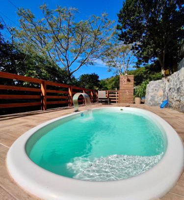 Palhoca House | Gray House - Com piscina pertinho do mar!