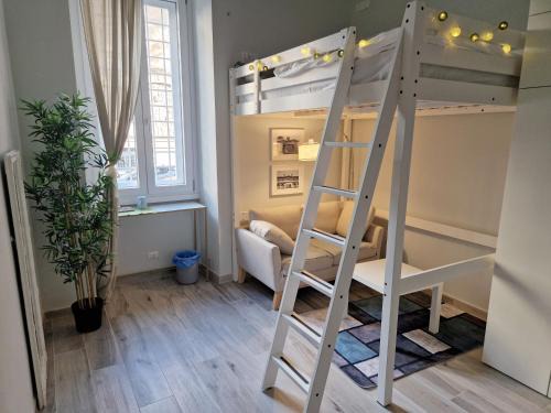 Ostiense House | Graziosa camera in posizione strategia con bagno privato esterno