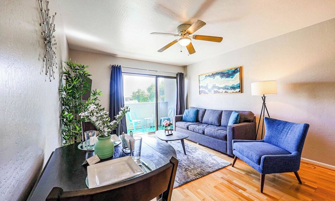 Fashion Square Apartment | Great 1br/Full Condo/Heated Pool Walk to OldTown/Mall & Bars