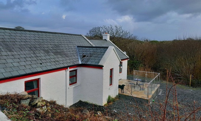 The Whitford House Hotel Apartment | Great location for visiting Connemara