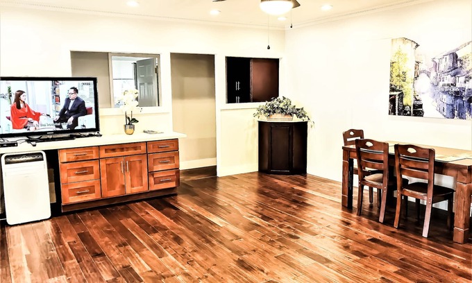 Waimanalo House | Great Price! 1000sf Gated New House Steps from Waimanalo Beach