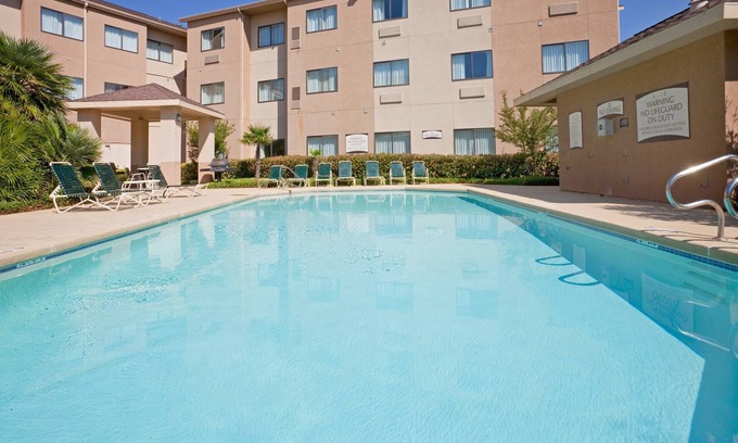 San Angelo Apartment | Great Value! Cozy King Suite | Complimentary Breakfast + Shared Outdoor Pool