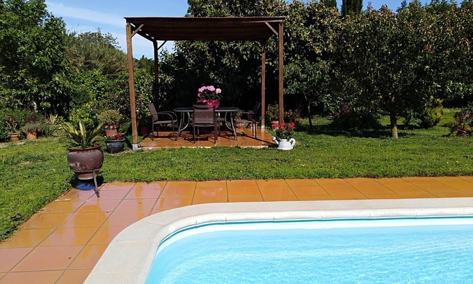 Torroella de Montgri Cottage | GREEN DESTINATION Rural accommodation with swimming pool 5 km from the beach