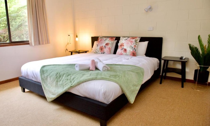 Warburton Hotel | Green Gables Motel in Warburton