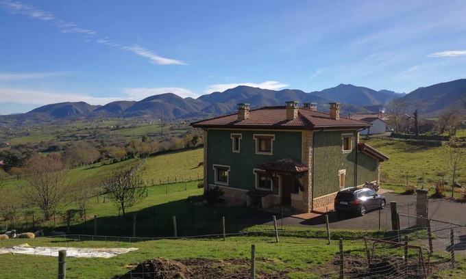 La Llana House | Green House of Bierces