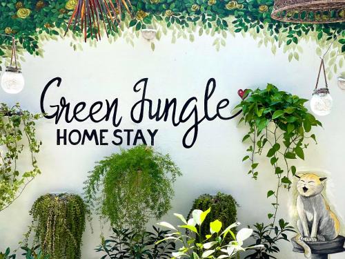 Phan Thiet House | Green Jungle Homestay - Phù Hợp Gia Đình Từ 10 - 15 Người Lớn & 5 Trẻ Em - Bãi Đậu Xe Ô Tô, Sân BBQ - Miễn Phí Sử Dụng Dịch Vụ Hồ Bơi Cách Homestay 3 Phút Đi Bộ - 7 Phút Đi Bộ Đến Biển - 5 Phút Đến Chợ Hải Sản Phú Thuỷ