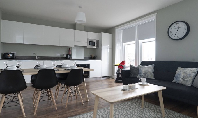 Dundee Apartment | GreenStar Apartments