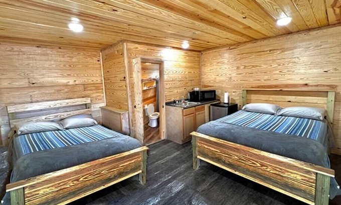 Coffeeville Cabin | Grenada Lake Resort Cabin # 5