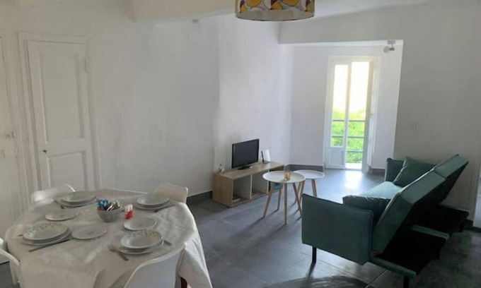 Greolieres Apartment | Greolières Village: Superb studio with view.