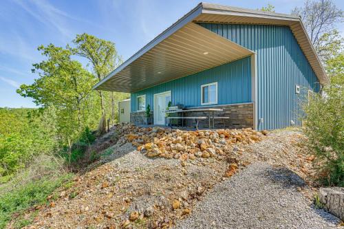 Camdenton House | Grill and Fire Pit Blue Cabin Ozarks Getaway!