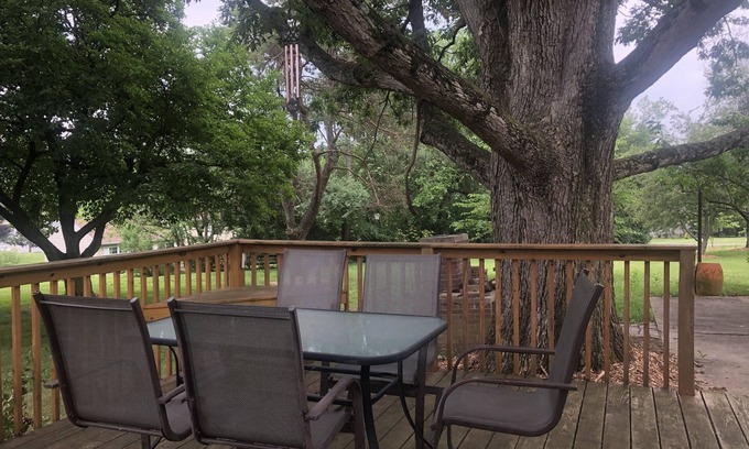 Sinking Spring House | Grings Hill Guest House