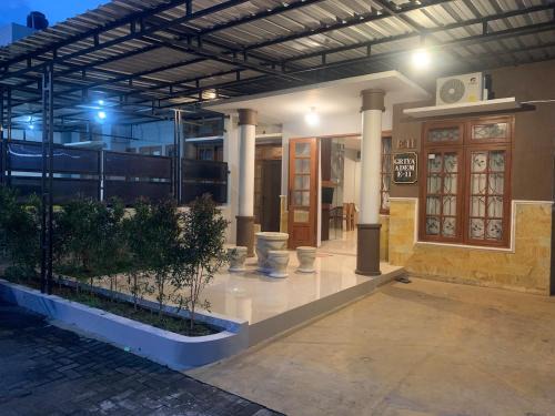 Banguntapan House | Griya Adem Royal Mansion